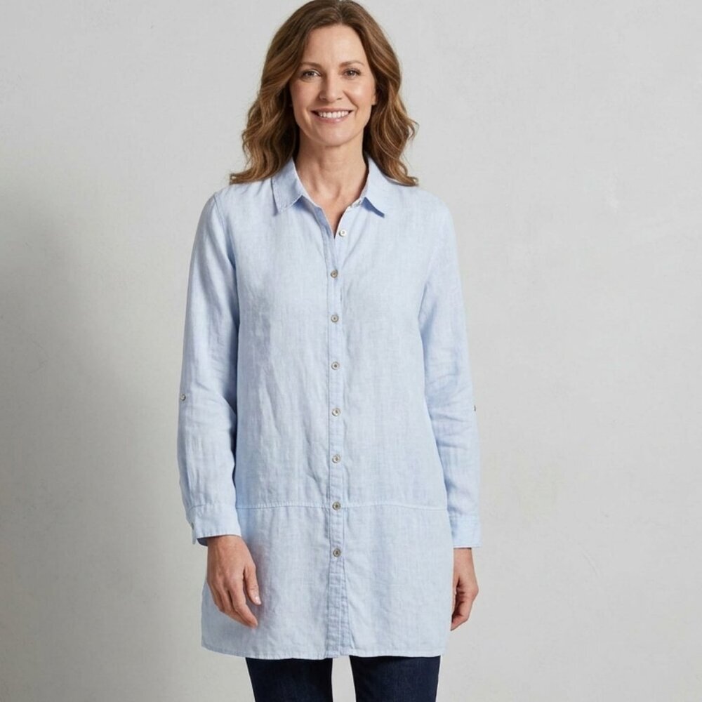 Tahari 100% Linen Chambray Blue Button Down Tunic with Shell Buttons